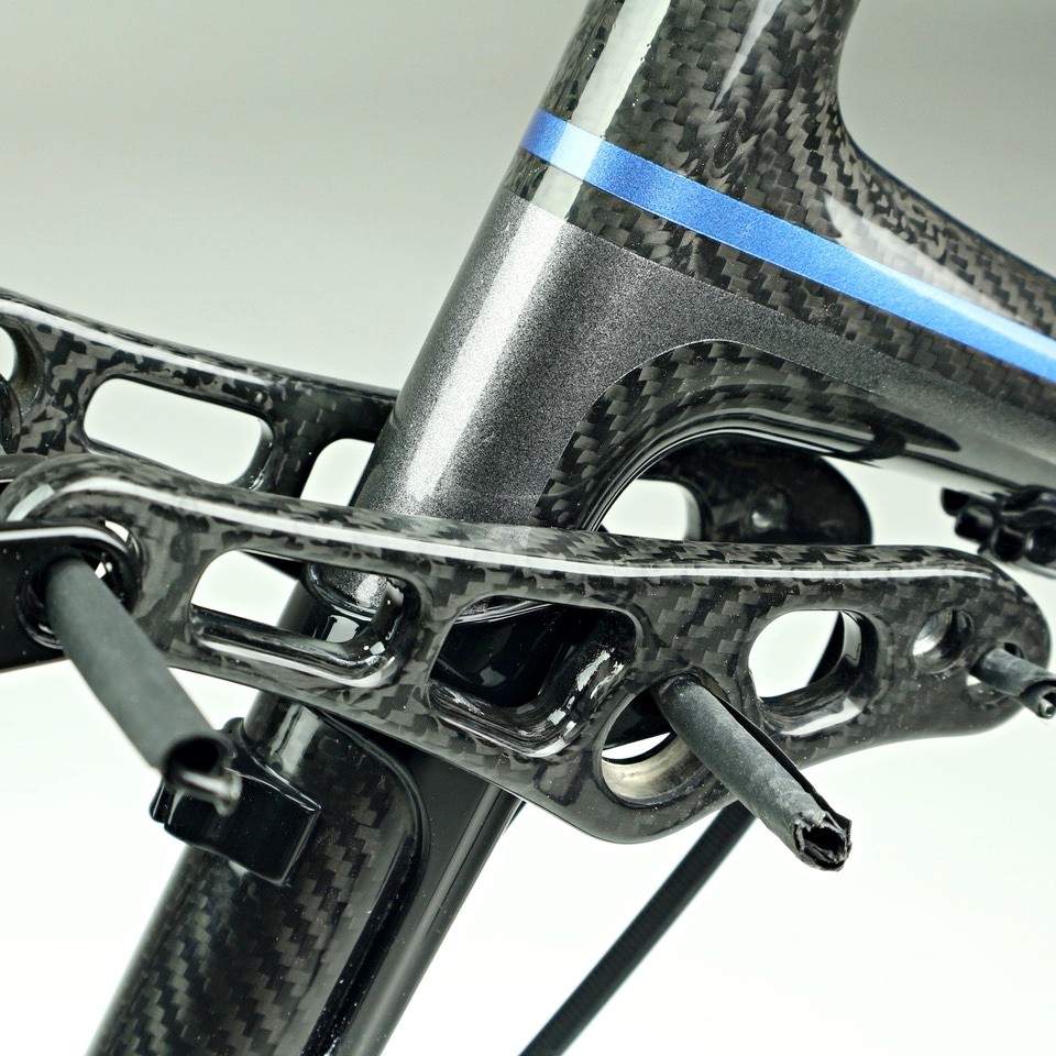 Odnawiamy ramy i rowery aluminiowe, stalowe, tytanowe oraz karbonowe.